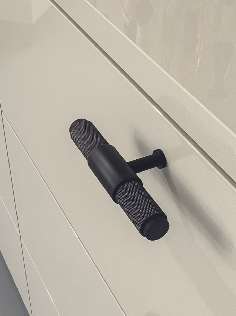 5pcs Carina Cream High Gloss Italian Bedroom Set