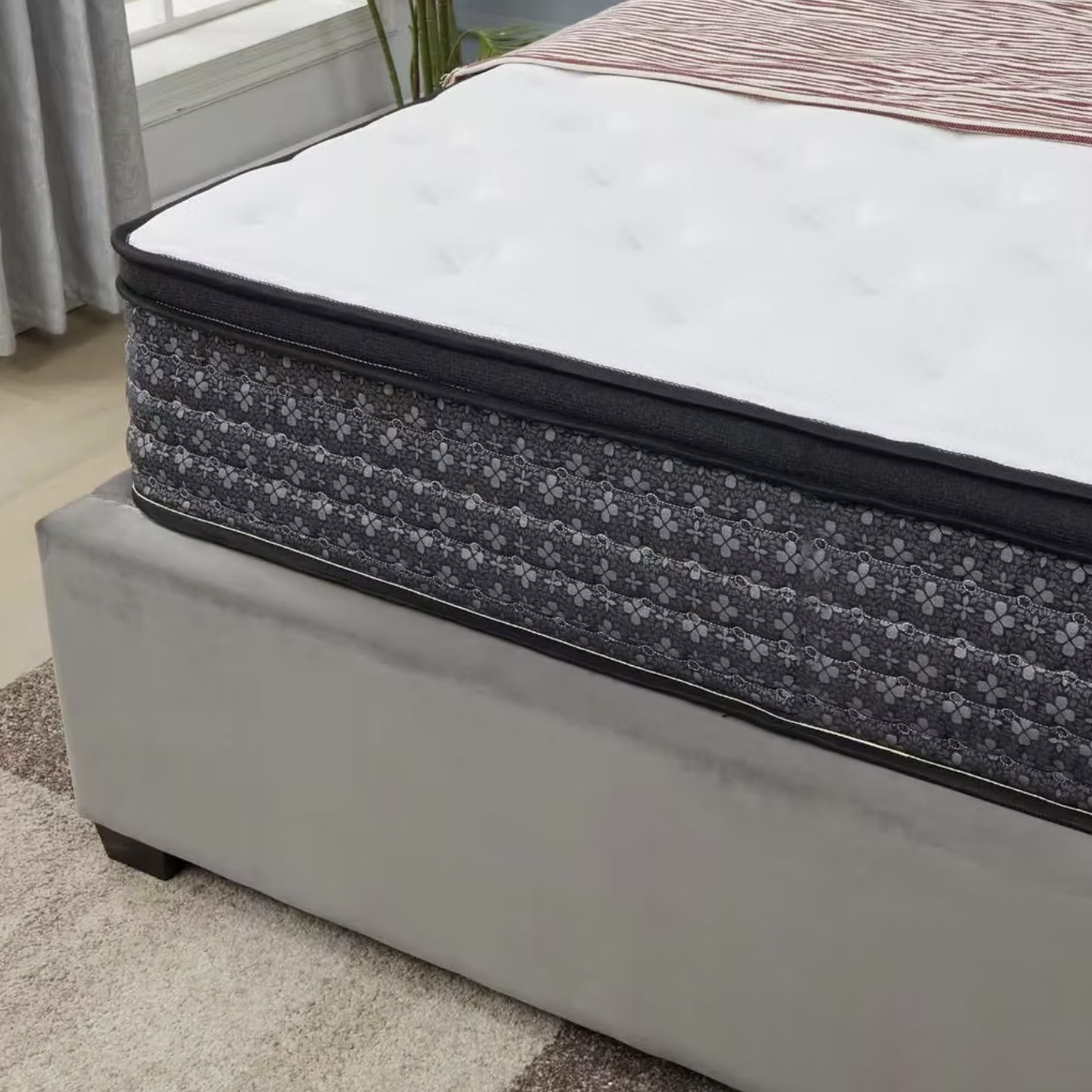 M150 Jovi Gel 12" Hybrid Mattress