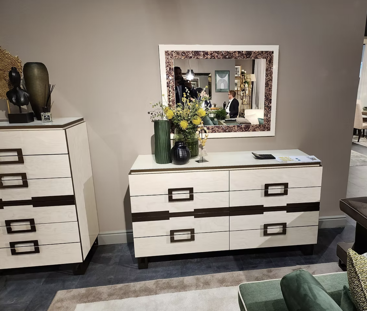 4pcs Poesia King Beige Italian Bedroom Set