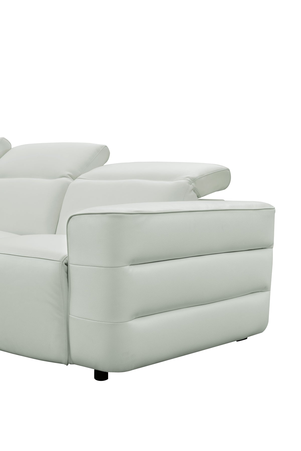 MI-2520 Holly White Power Reclining Sectional