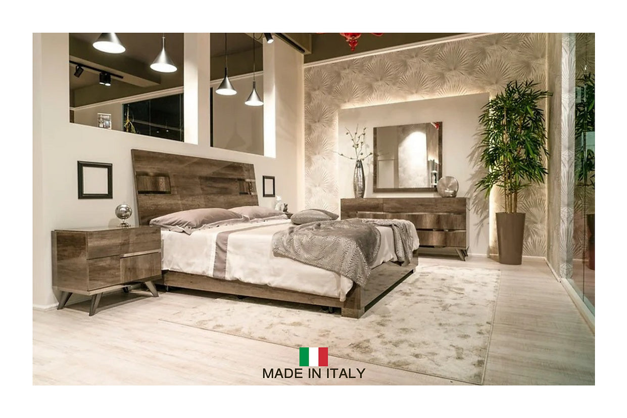 5pcs Medea Vintage Oak Finish Italian Bedroom Set