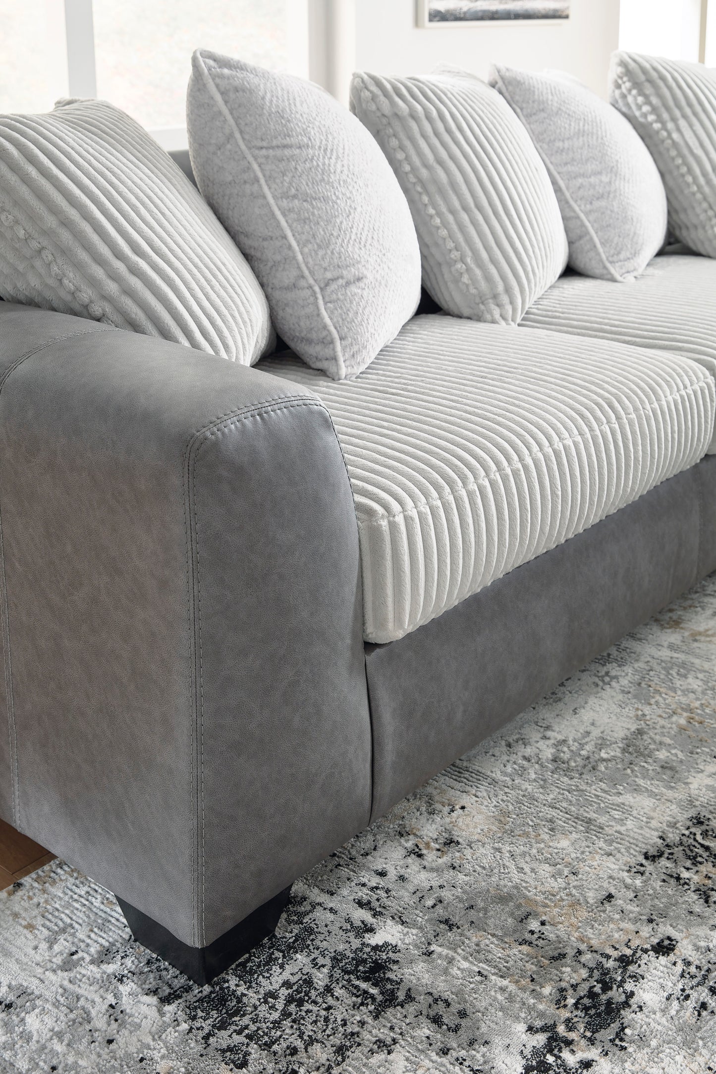 Ashley 31503 Clairette Court Sectional