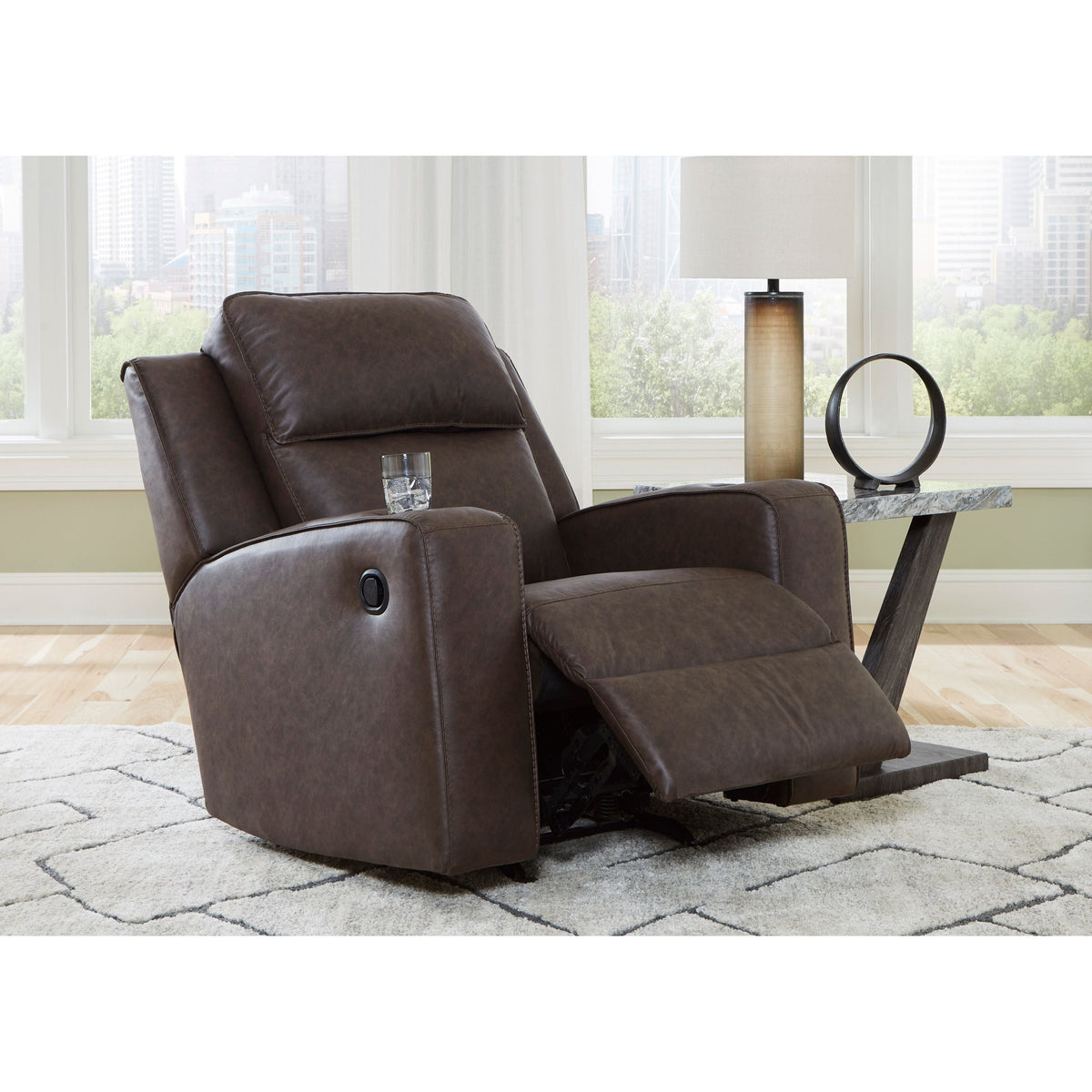 AS63306 Lavenhorne - Loveseat
