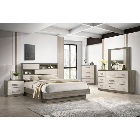 B1560 River - Chest