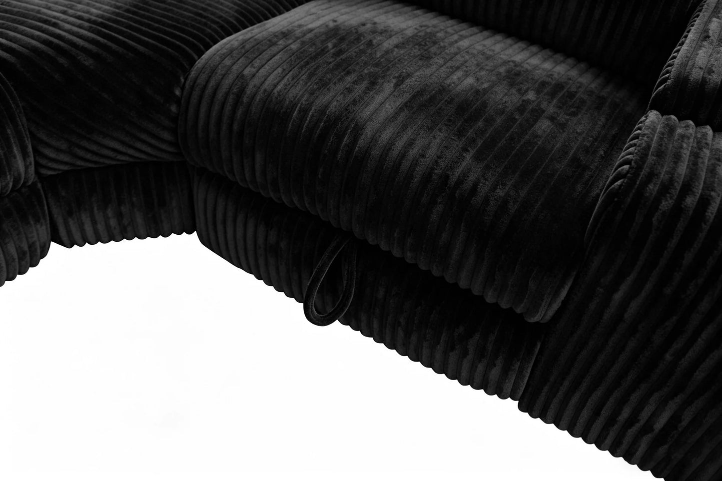 S7033 Yash (Black) Sectional