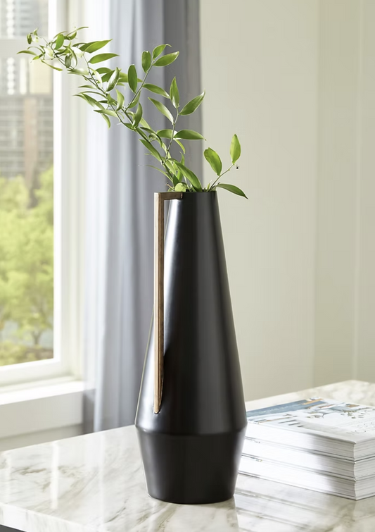 Ashley A2000553 Pouderbell Vase