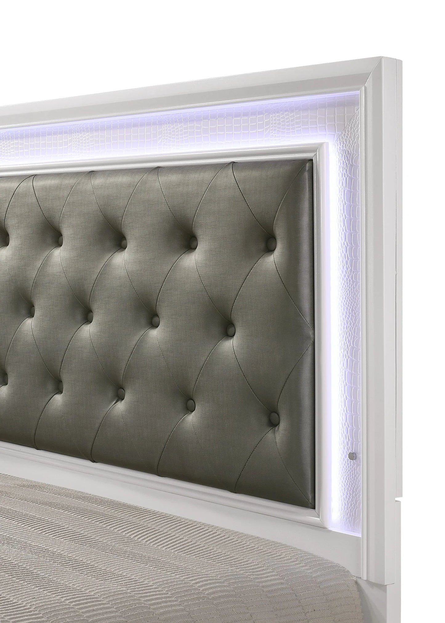 5pcs Lyssa Silver Frost LED Bedroom Set