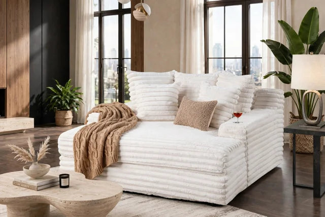 4600 - Large Chaise Lounge