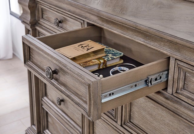 Ashley B916 Bedroom Set